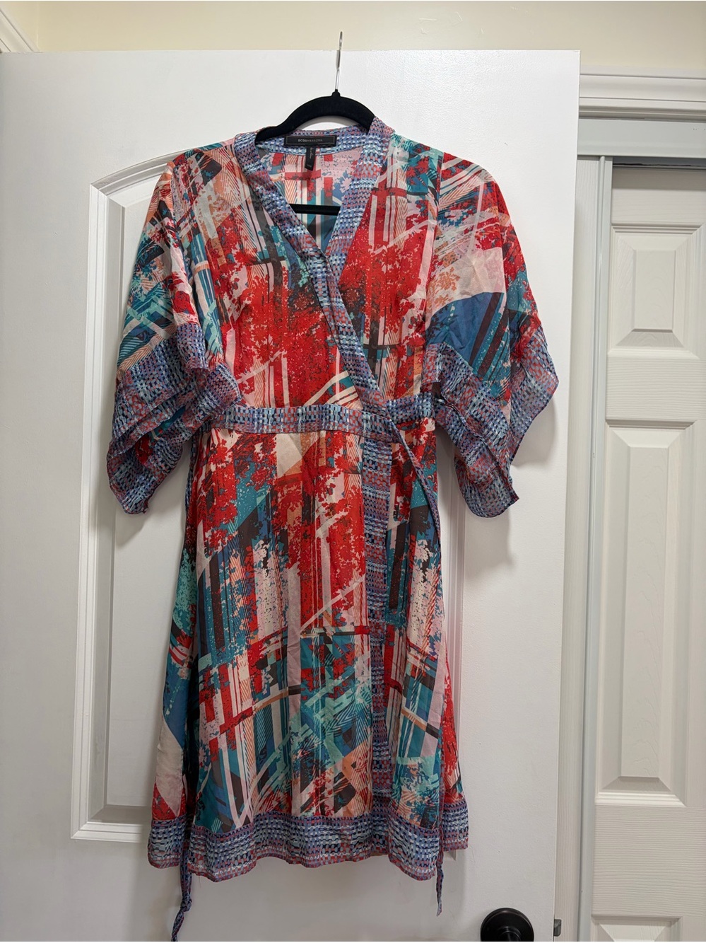BCBGMAXAZRIA 100% Silk Abstract Wrap Mini Dress XXS Kimono Sleeve Geometric